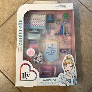 ILY Cinderella Accessory Pack Disney

Inspired by Cinderella - no doll included